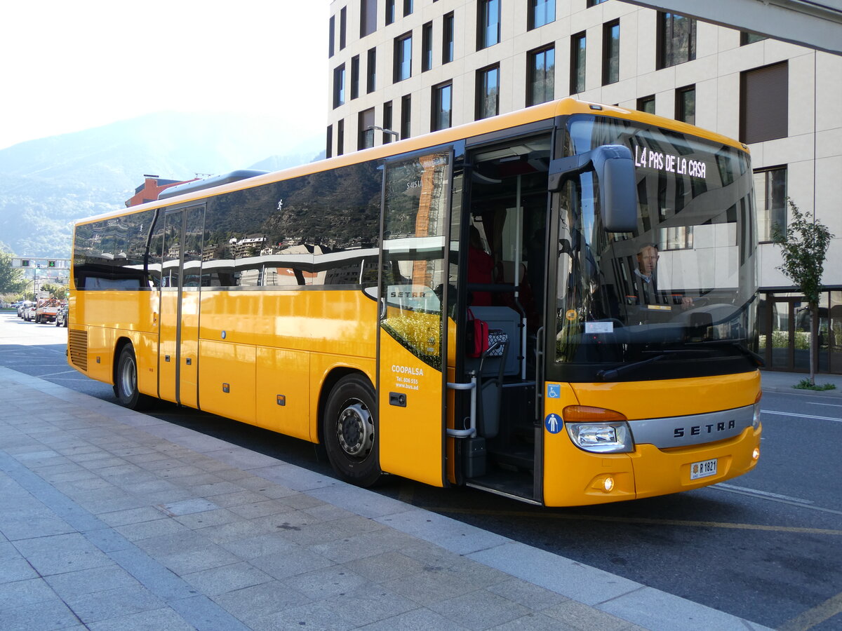 (267'273) - Coopalsa, Andorra la Vella - R1821 - Setra am 19. August 2024 in Andorra la Vella, Estaci Nacional Autobusos