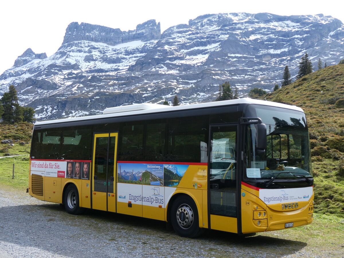 (267'457) - Fl�ck, Brienz - Nr. 24/BE 868'724/PID 11'593 - Iveco am 22. September 2024 auf der Engstlenalp (Einsatz Engstlenalp-Bus) 