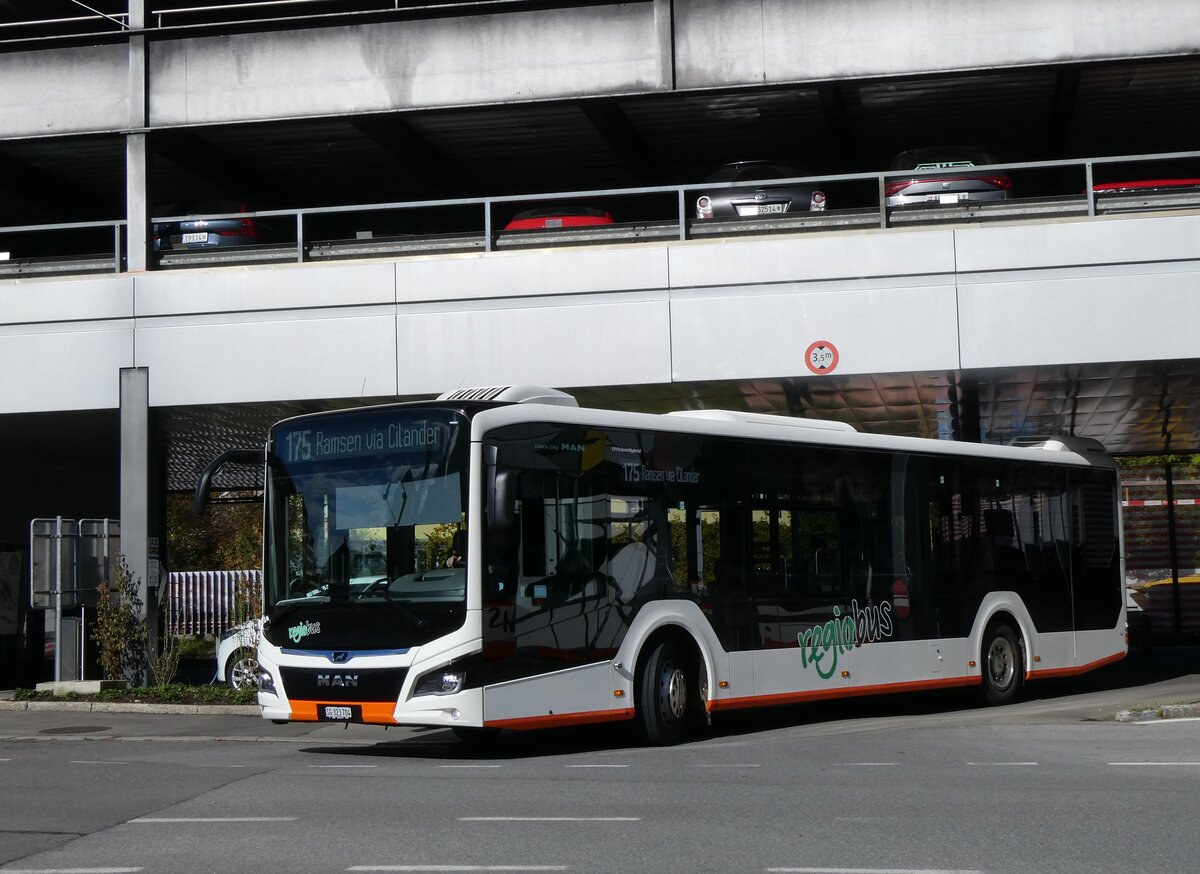 (268'204) - Regiobus, Gossau - Nr. 20/SG 323'704 - MAN am 17. Oktober 2024 beim Bahnhof Herisau