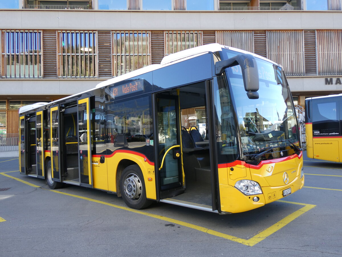 (268'826) - PostAuto Graub�nden - GR 162'971/PID 11'919 - Mercedes (ex Nr. 20) am 20. Oktober 2024 beim Bahnhof Ilanz
