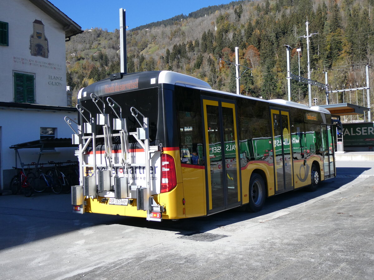 (268'828) - PostAuto Graub�nden - GR 161'660/PID 12'084 - Mercedes (ex Nr. 16) am 29. Oktober 2024 beim Bahnhof Ilanz