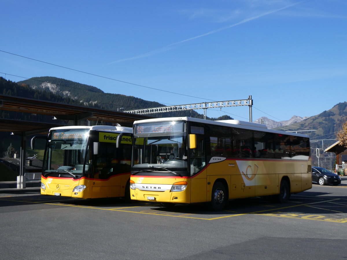 (268'973) - K�bli, Gstaad - Nr. 3/BE 330'862/PID 4535 - Setra am 7. November 2024 beim Bahnhof Gstaad