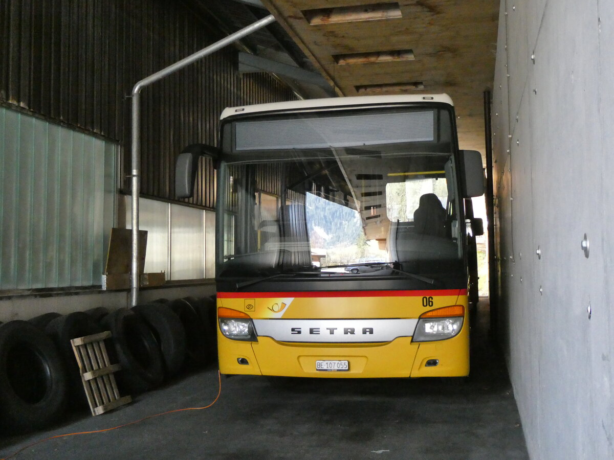 (268'988) - K�bli, Gstaad - Nr. 6/BE 107'055/PID 4534 - Setra am 7. November 2024 in Gstaad, Garage