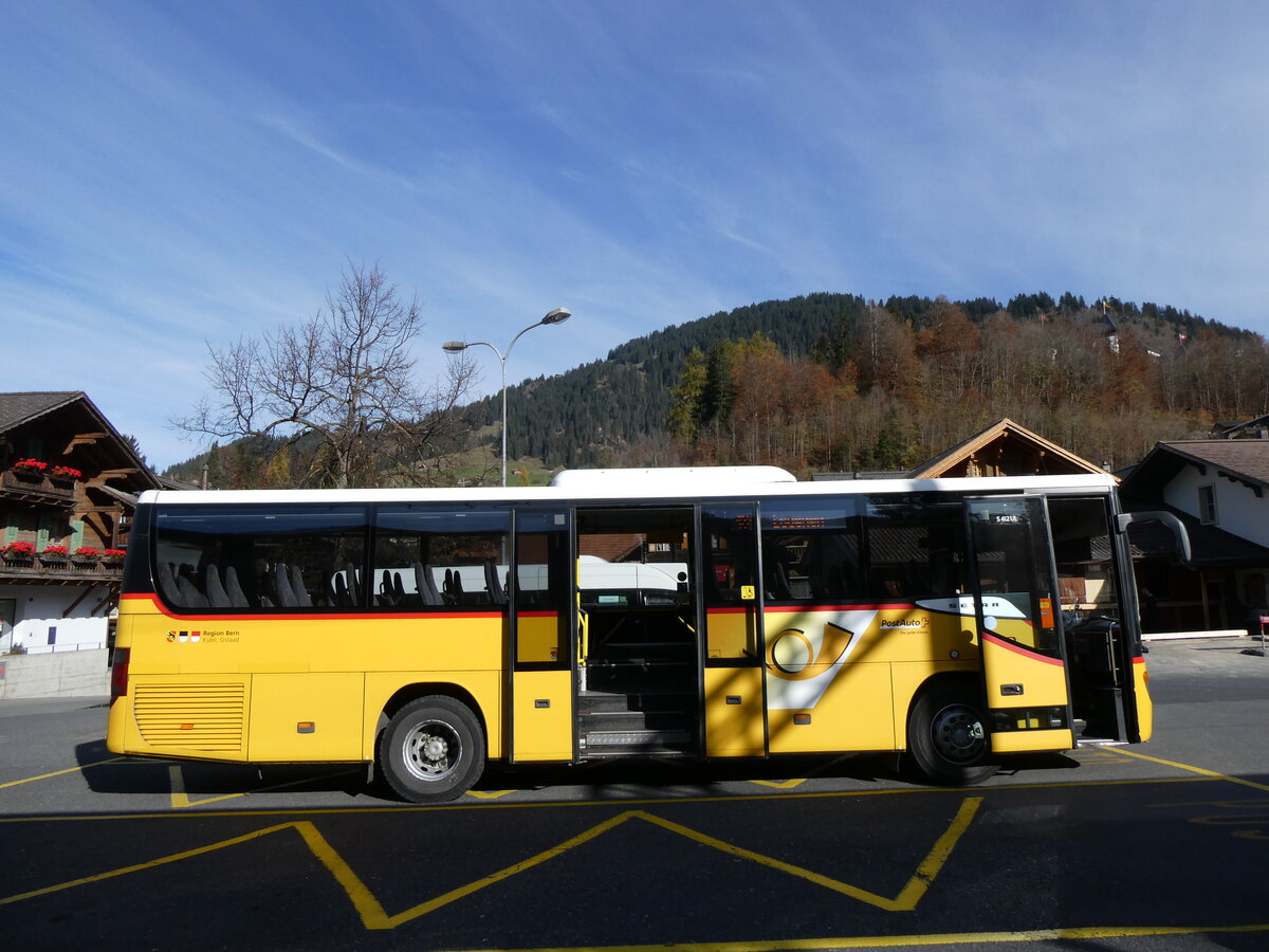 (269'000) - K�bli, Gstaad - Nr. 3/BE 330'862/PID 4535 - Setra am 7. November 2024 beim Bahnhof Gstaad