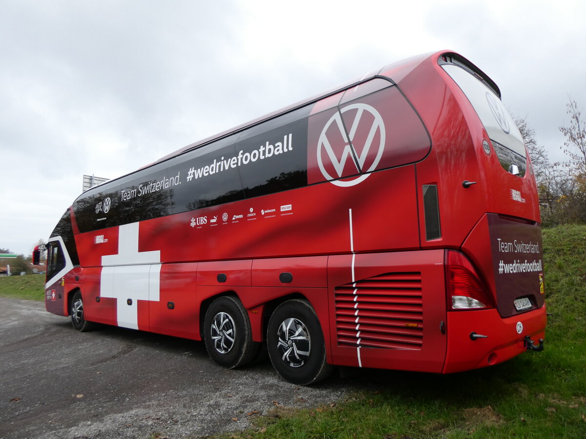 (269'150) - Heggli, Kriens - LU 146'496 - Neoplan am 13. November 2024 in Spiezwiler, Parkplatz