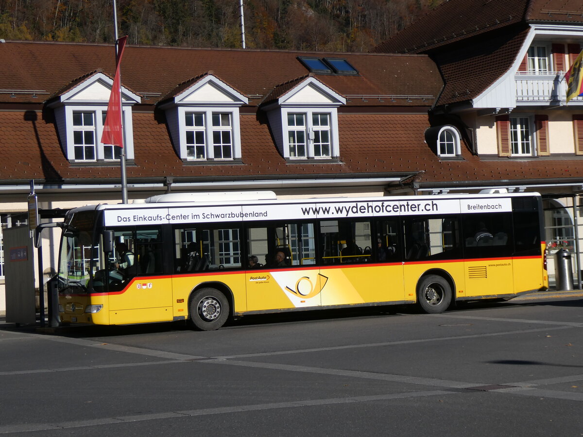 (269'163) - PostAuto Graub�nden - GR 106'553/PID 4629 - Mercedes (ex PostAuto Nordschweiz) am 14. November 2024 beim Bahnhof Interlaken Ost