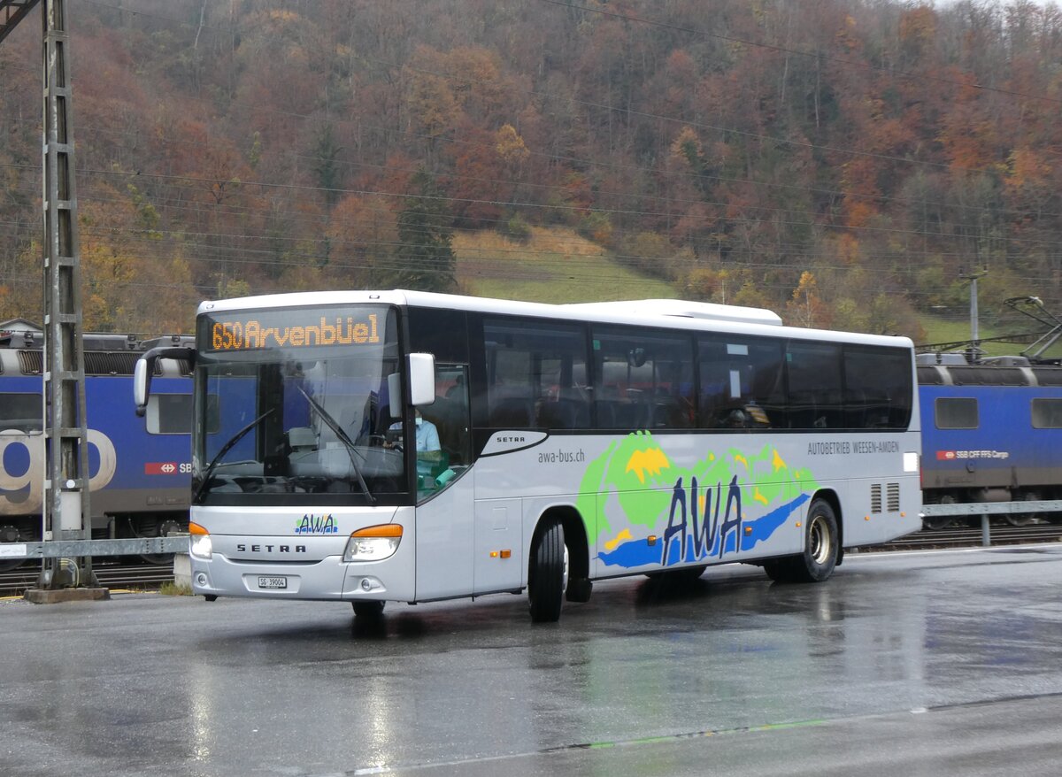 (269'248) - AWA Amden - Nr. 4/SG 39'004 - Setra am 19. November 2024 beim Bahnhof Ziegelbr�cke