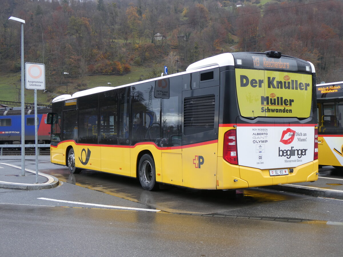 (269'255) - Niederer, Filzbach - Nr. 3/GL 61/PID 11'359 - Mercedes am 19. November 2024 beim Bahnhof Ziegelbr�cke