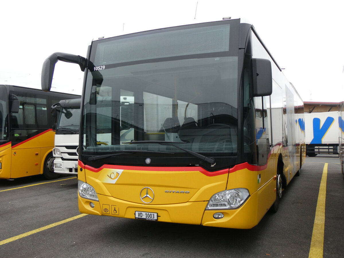(269'552) - CarPostalo Ouest - VD 1003/PID 10'529 - Mercedes (ex TPB, S�deilles) am 30. November 2024 in Kerzers, Interbus
