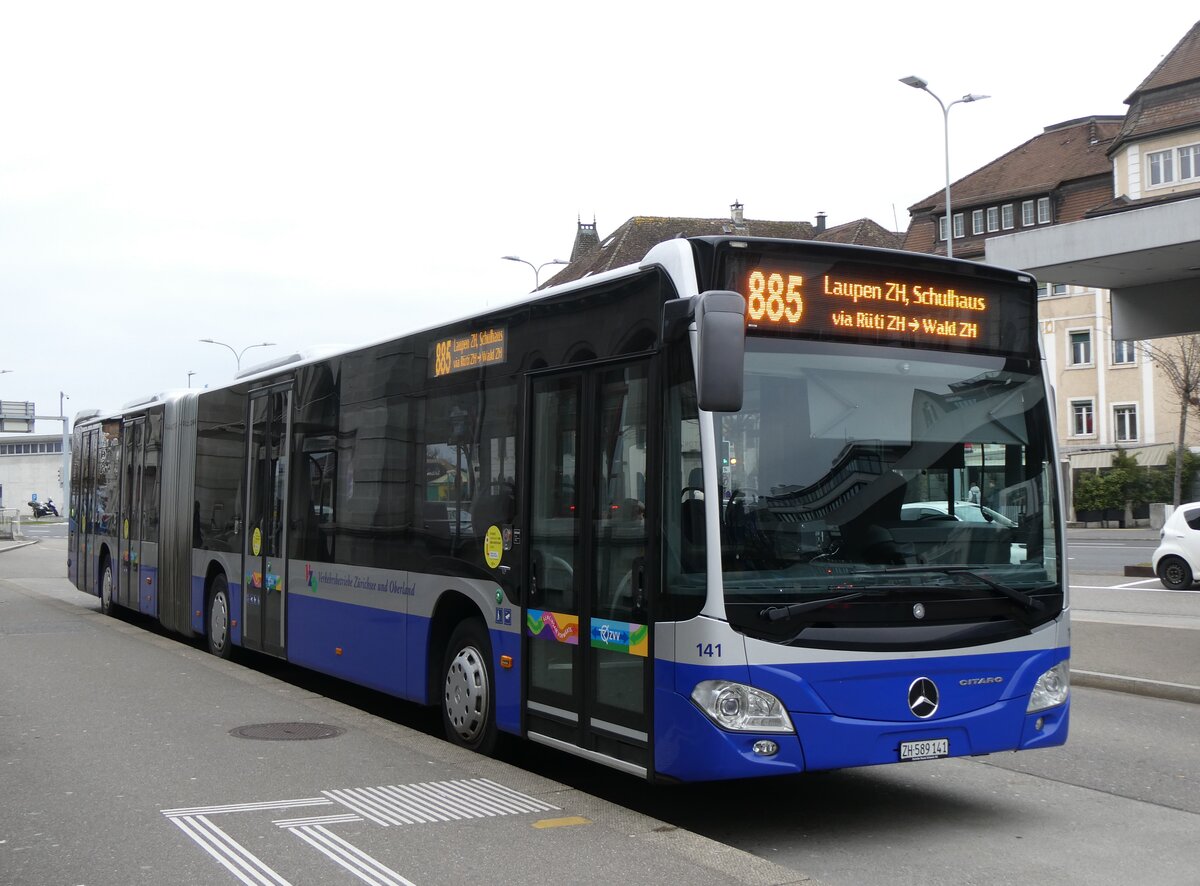 (269'828) - VZO Gr�ningen - Nr. 141/ZH 589'141 - Mercedes am 12. Dezember 2024 beim Bahnhof Rapperswil