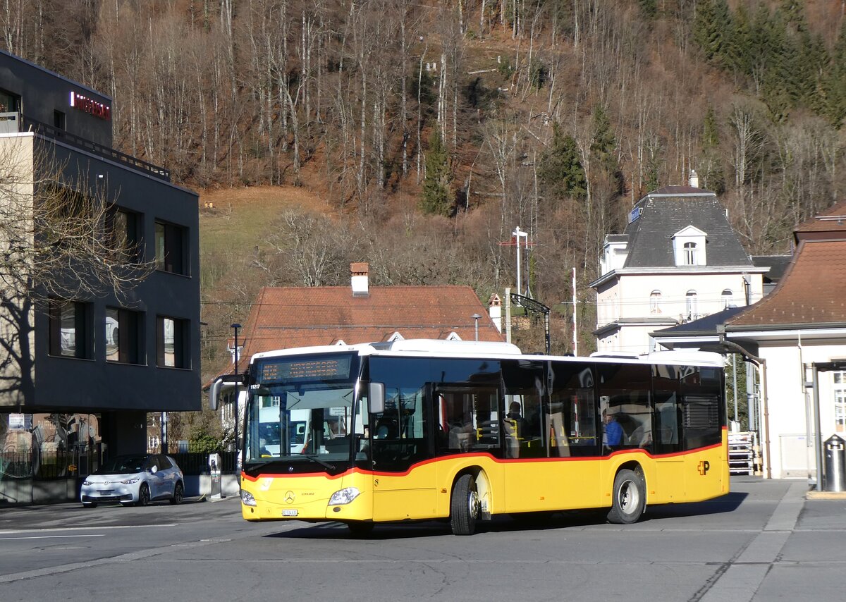 (269'902) - PostAuto Bern - BE 534'630/PID 11'217 - Mercedes am 16. Dezember 2024 beim Bahnhof Interlaken West