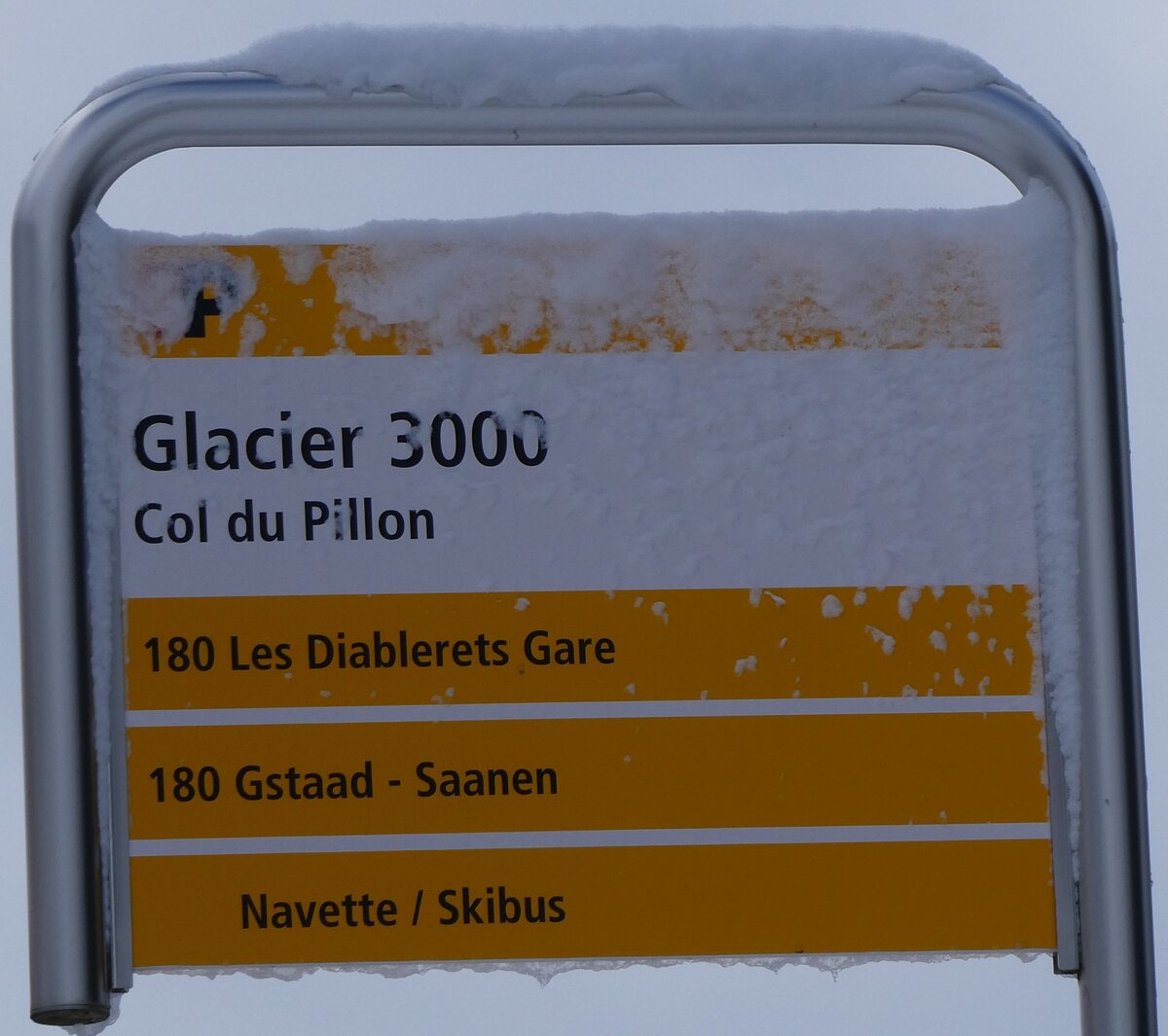 (270'078) - +P-Haltestellenschild - Col du Pillon, Glacier 3000 - am 21. Dezember 2024