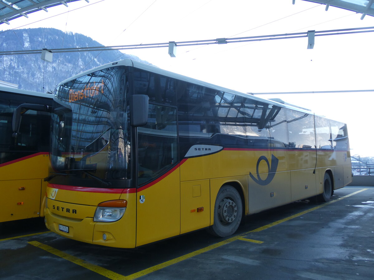 (270'294) - PostAuto Graub�nden - GR 179'704/PID 11'304 - Setra am 27. Dezember 2024 in Chur, Postautostation