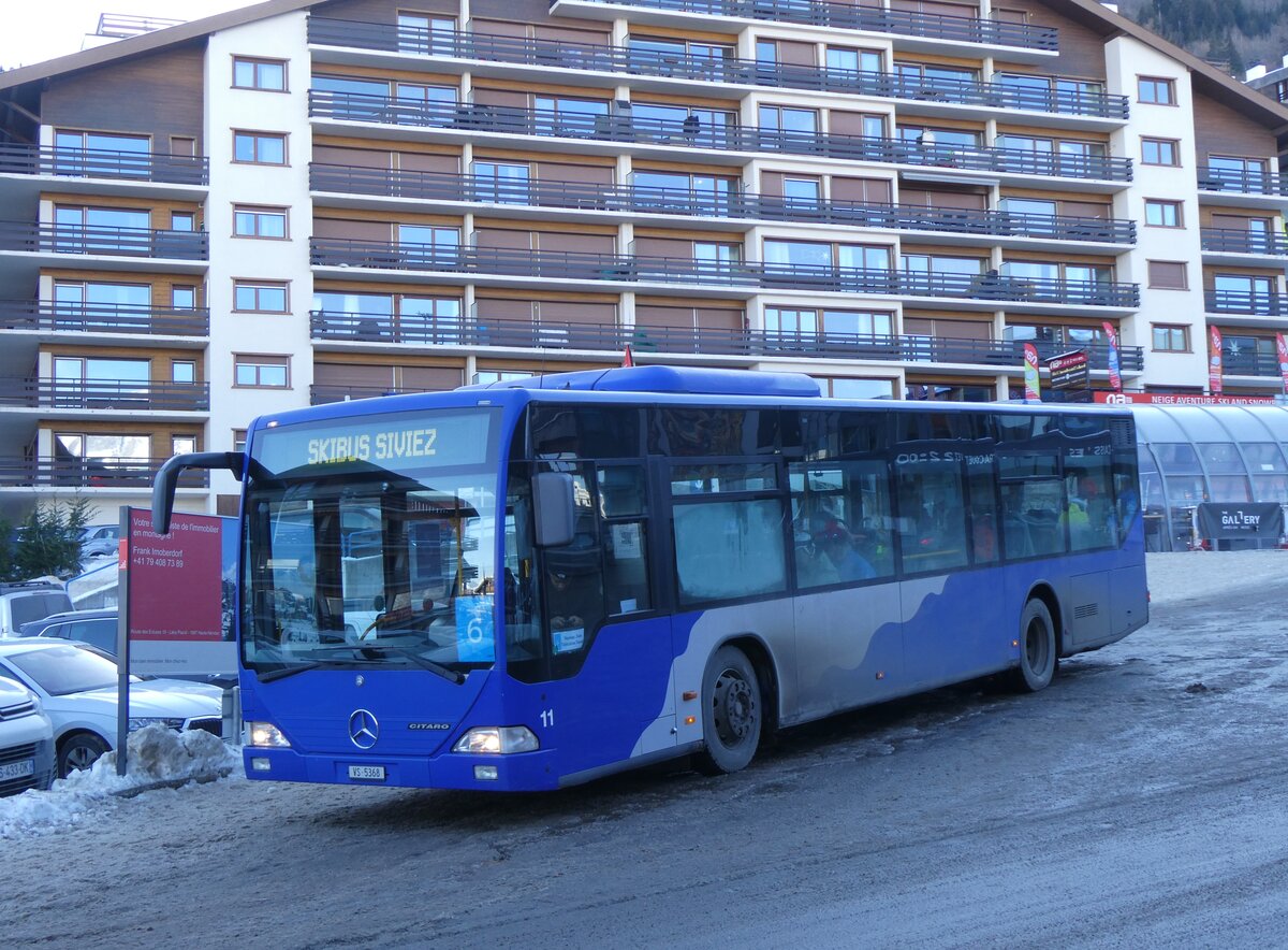 (270'508) - Lathion, Sion - Nr. 11/VS 5368 - Mercedes (ex VZO Gr�ningen Nr. 74) am 1. Januar 2025 in Haute-Nendaz, T�l�cabine