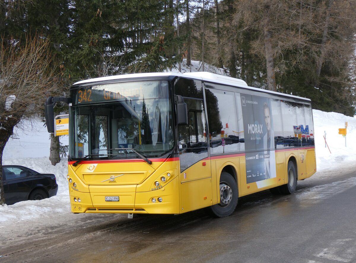 (270'546) - PostAuto Wallis - Nr. 20/VS 243'996/PID 10'946 - Volvo am 2. Januar 2025 in Anz�re, T�l�cabine