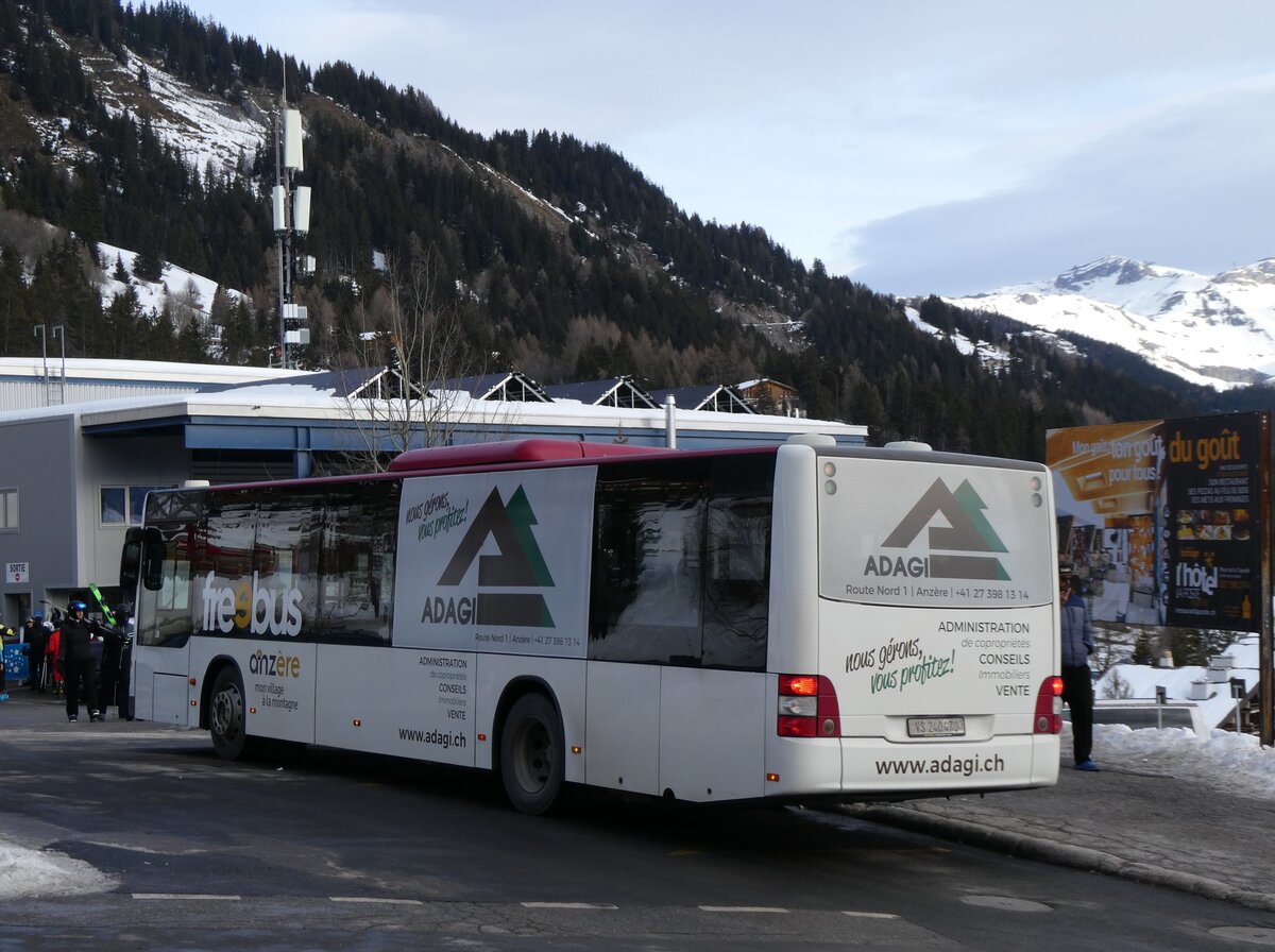 (270'554) - Buchard, Leytron - Nr. 72/VS 240'470 - MAN (ex PostAuto Wallis Nr. 68/PID 4778; ex Lathion, Sion Nr. 68) am 2. Januar 2025 in Anz�re, T�l�cabine