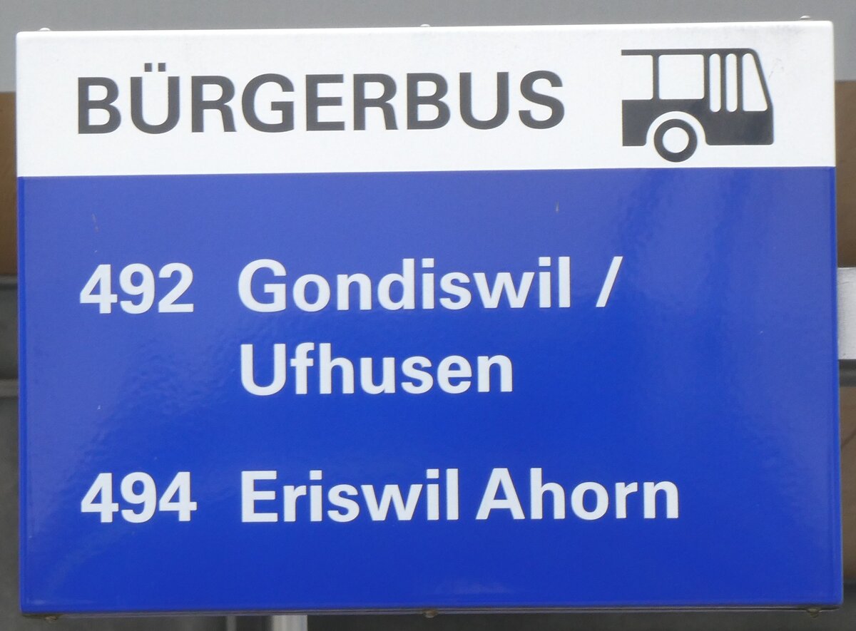 (271'212) - B�RGERBUS-Haltestellenschild - Huttwil, Bahnhof - am 17. Januar 2025