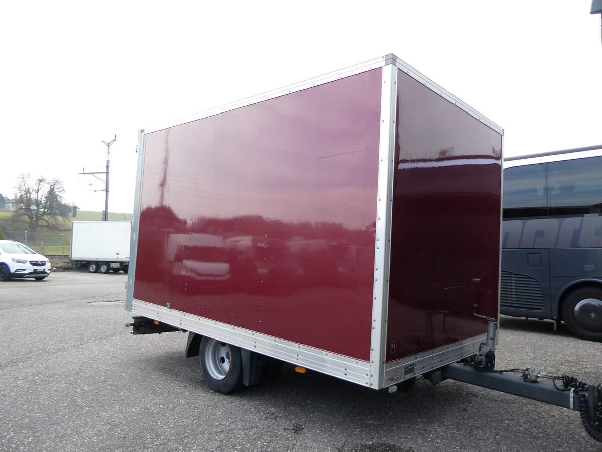 (271'789) - Marti, Kallnach - Nr. 71/BE 194'933 - Harbeck Gep�ckanh�nger am 8. Februar 2025 in Kallnach, Car-Terminal