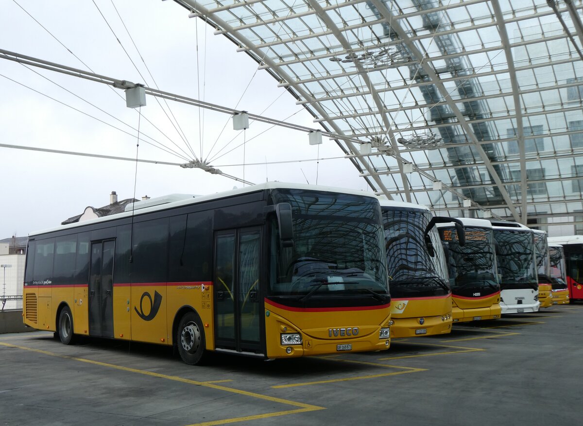 (271'979) - PostAuto Graub�nden - GR 168'873/PID 10'210 - Iveco (ex GR 170'438) am 14. Februar 2025 in Chur, Postautostation