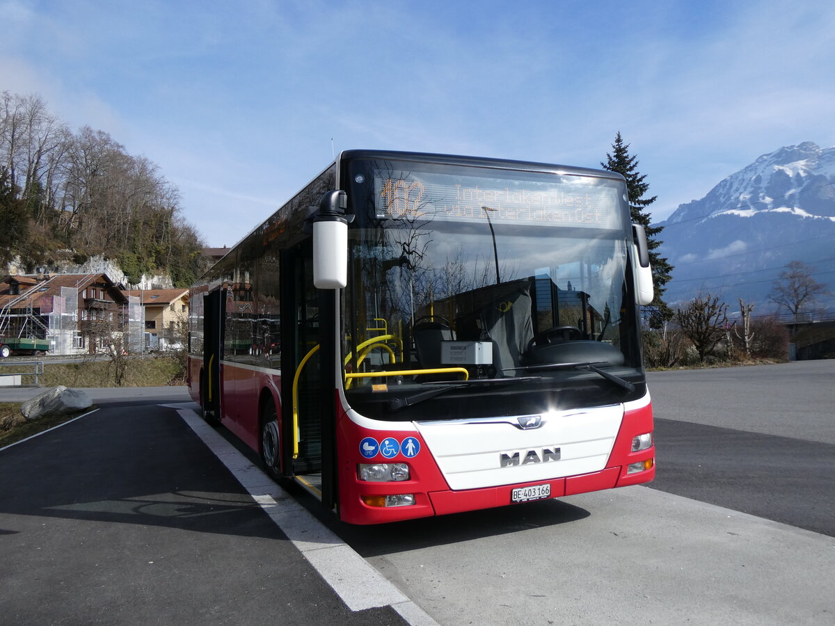 (272'192) - PostAuto Bern - BE 403'166/PID 12'336 - MAN (ex Dr. Richard, A-Wien Nr. 1411) am 17. Februar 2025 in Ringgenberg, S�ge