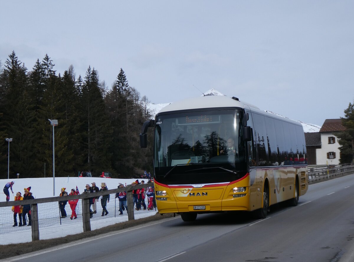 (272'376) - PostAuto Graub�nden - GR 173'205/PID 10'507 - MAN am 22. Februar 2025 in Lantsch/Lenz, Biathlon-WM