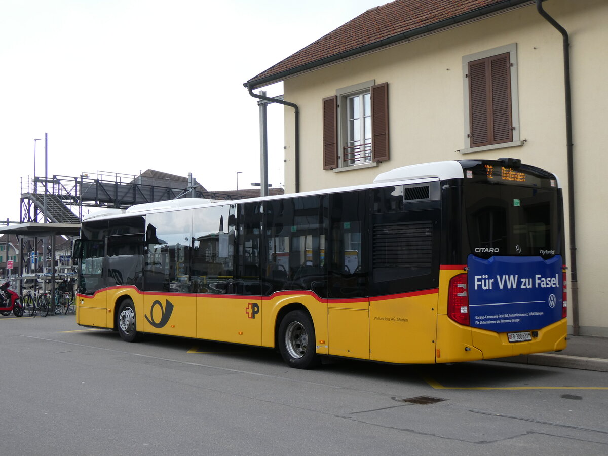 (272'559) - Wieland, Murten - Nr. 125/FR 300'631/PID 11'678 - Mercedes am 1. M�rz 2025 beim Bahnhof Kerzers
