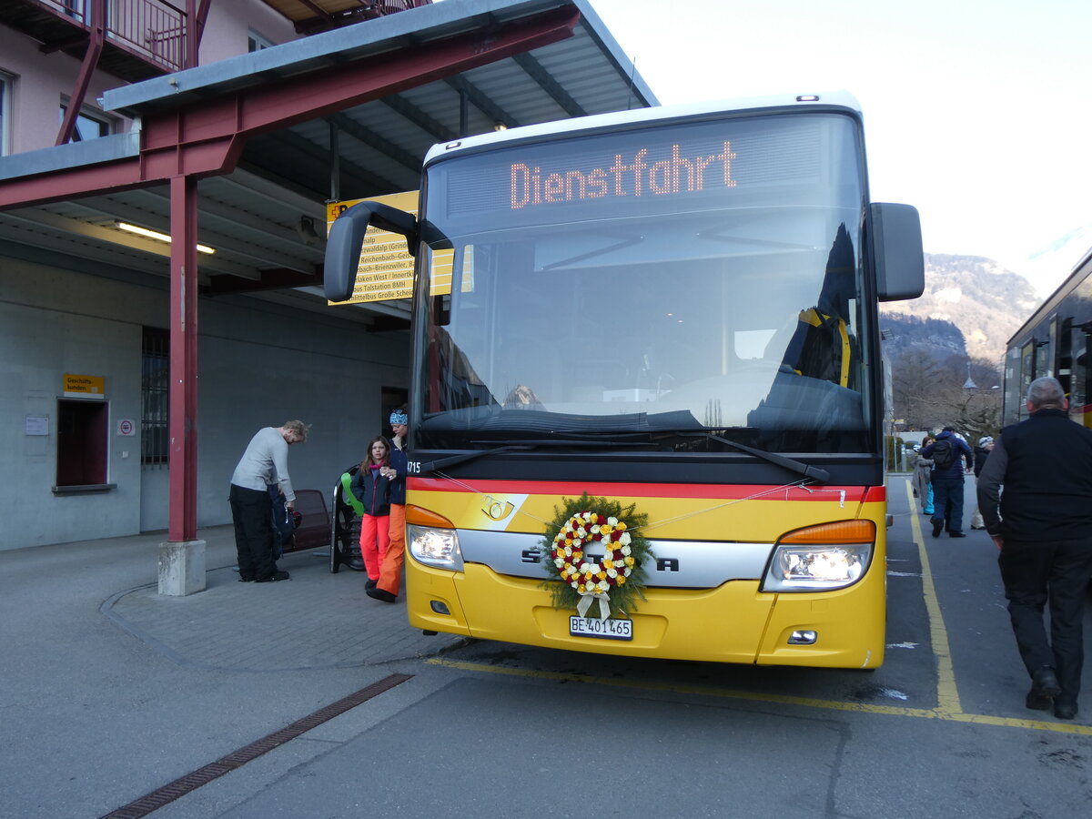 (272'605) - PostAuto Bern - BE 401'465/PID 4715 - Setra (ex AVG Meiringen Nr. 65) am 2. M�rz 2025 in Meiringen, Postautostation