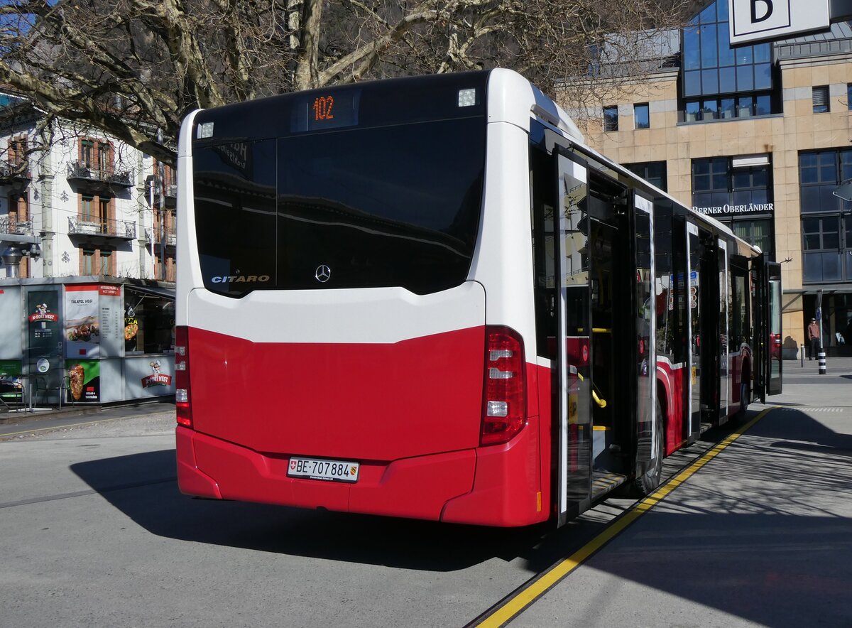 (272'661) - PostAuto Bern - BE 707'884/PID 12'414 - Mercedes (ex Wiener Linien, A-Wien Nr. 8154) am 7. M�rz 2025 beim Bahnhof Interlaken West