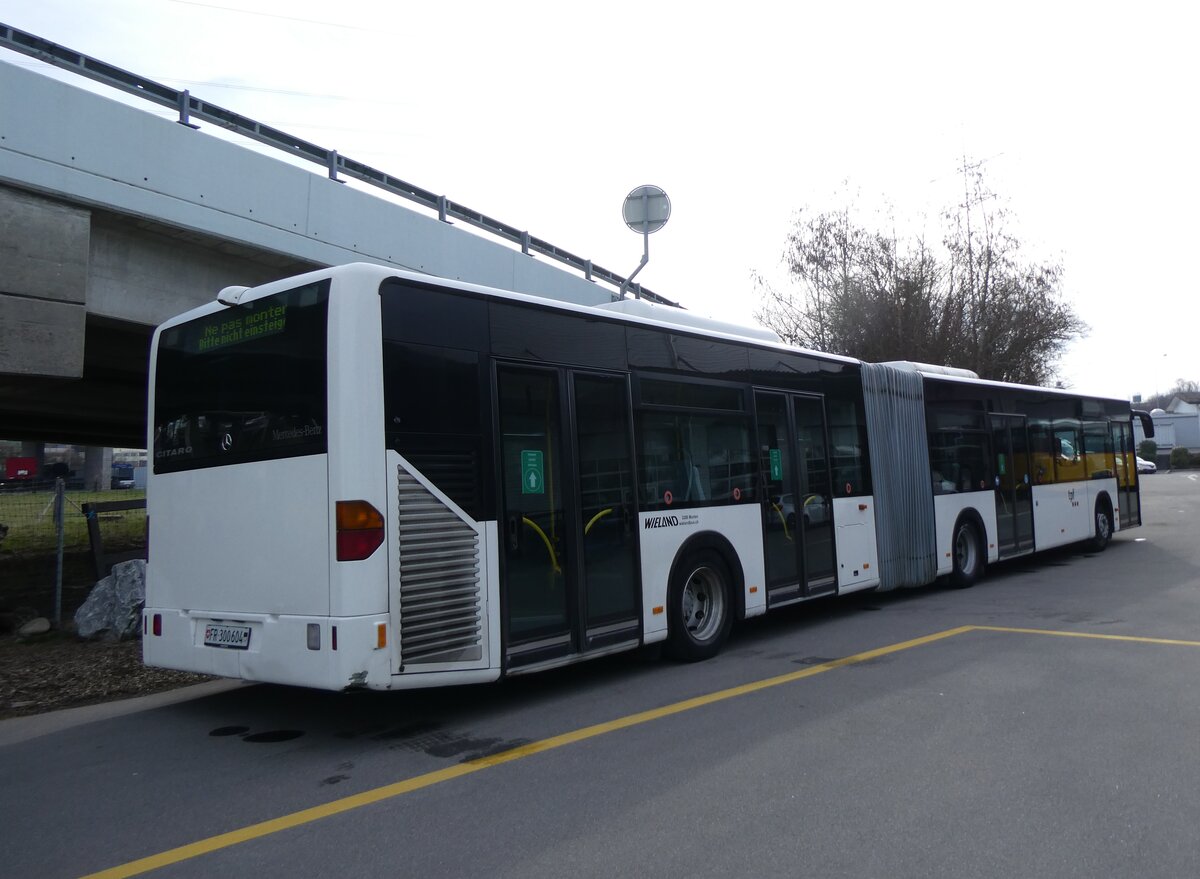 (272'702) - Wieland, Murten - Nr. 123/FR 300'604 - Mercedes (ex Knecht, Windisch Nr. 215; ex Interbus, Yverdon Nr. 215; ex BVB Basel Nr. 794; ex ASN Stadel Nr. 199/PID 4125) am 9. M�rz 2025 in Kerzers, Interbus
