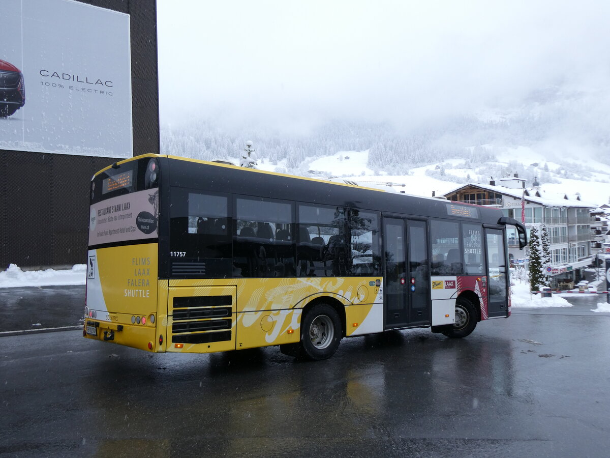 (272'866) - PostAuto Graub�nden - GR 102'374/PID 11'757 - Solaris am 14. M�rz 2025 in Flims, Bergbahnen