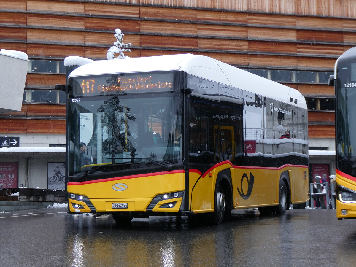 (272'871) - PostAuto Graub�nden - GR 162'994/PID 12'082 - eSolaris am 14. M�rz 2025 in Flims, Bergbahnen