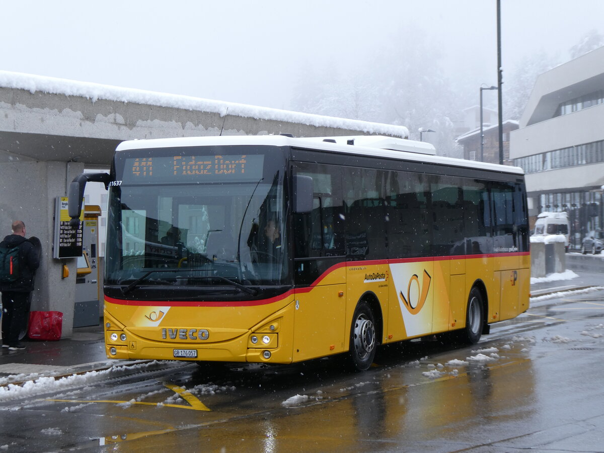 (272'882) - PostAuto Graub�nden - GR 176'057/PID 11'637 - Iveco (ex Nr. 11; ex Fontana, Ilanz Nr. 11) am 14. M�rz 2025 in Flims, Bergbahnen