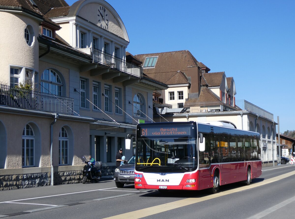 (273'084) - PostAuto Bern - BE 90'275/PID 12'337 - MAN (ex Dr. Richard, A-Wien Nr. 1413) am 20. M�rz 2025 beim Bahnhof Spiez