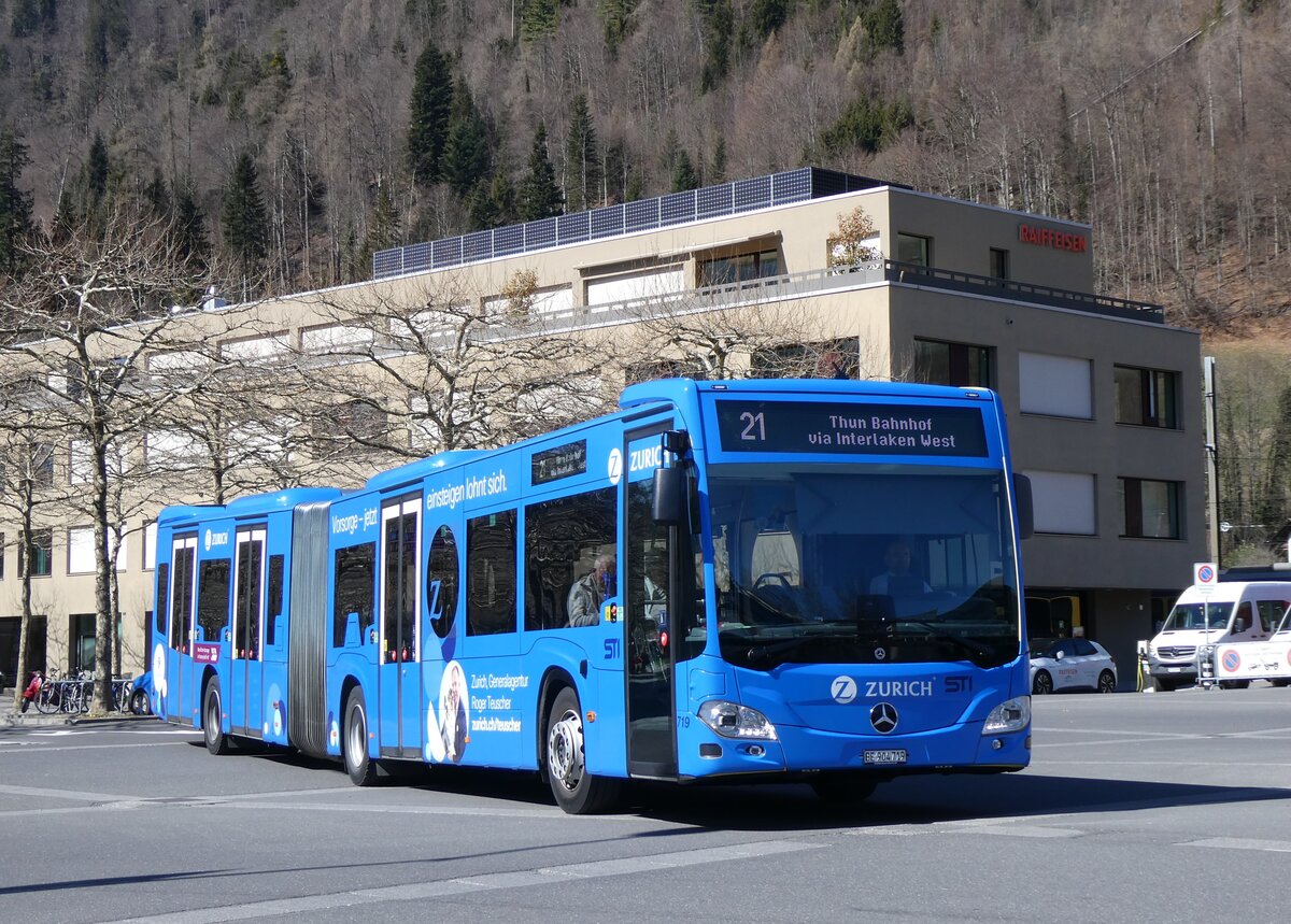 (273'108) - STI Thun - Nr. 719/BE 904'719 - Mercedes am 20. M�rz 2025 beim Bahnhof Interlaken Ost