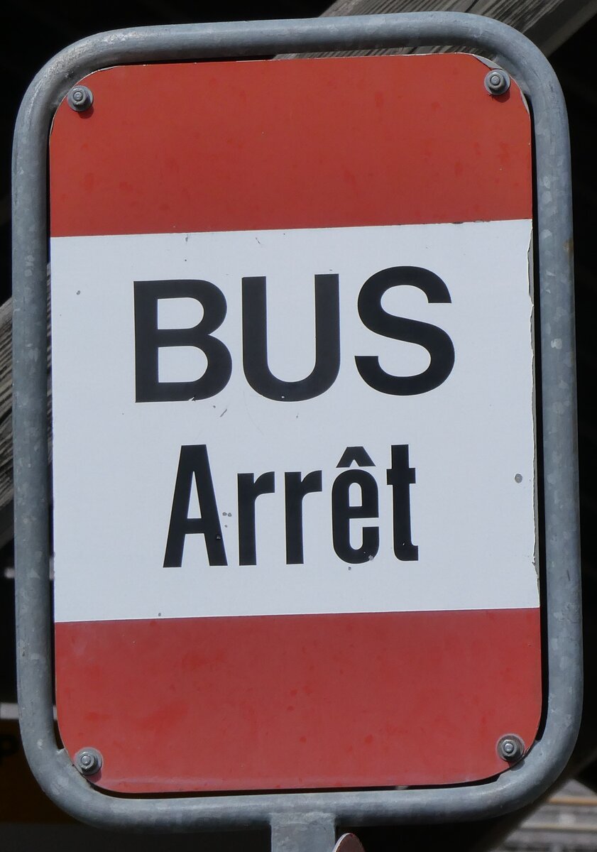 (273'208) - AOMC-Haltestellenschild - Les Diablerets, Gare - am 27. M�rz 2025