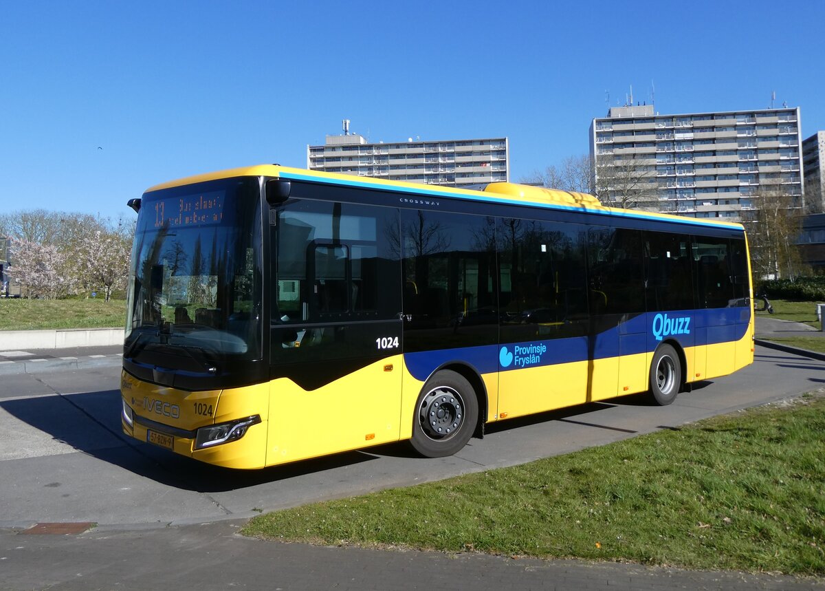 (273'599) - Qbuzz, Groningen - Nr. 1024/57-BZN-9 - Iveco am 5. April 2025 in Drachten, Transferium Oost