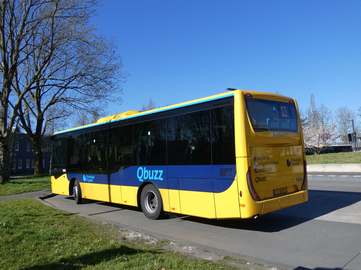 (273'600) - Qbuzz, Groningen - Nr. 1024/57-BZN-9 - Iveco am 5. April 2025 in Drachten, Transferium Oost