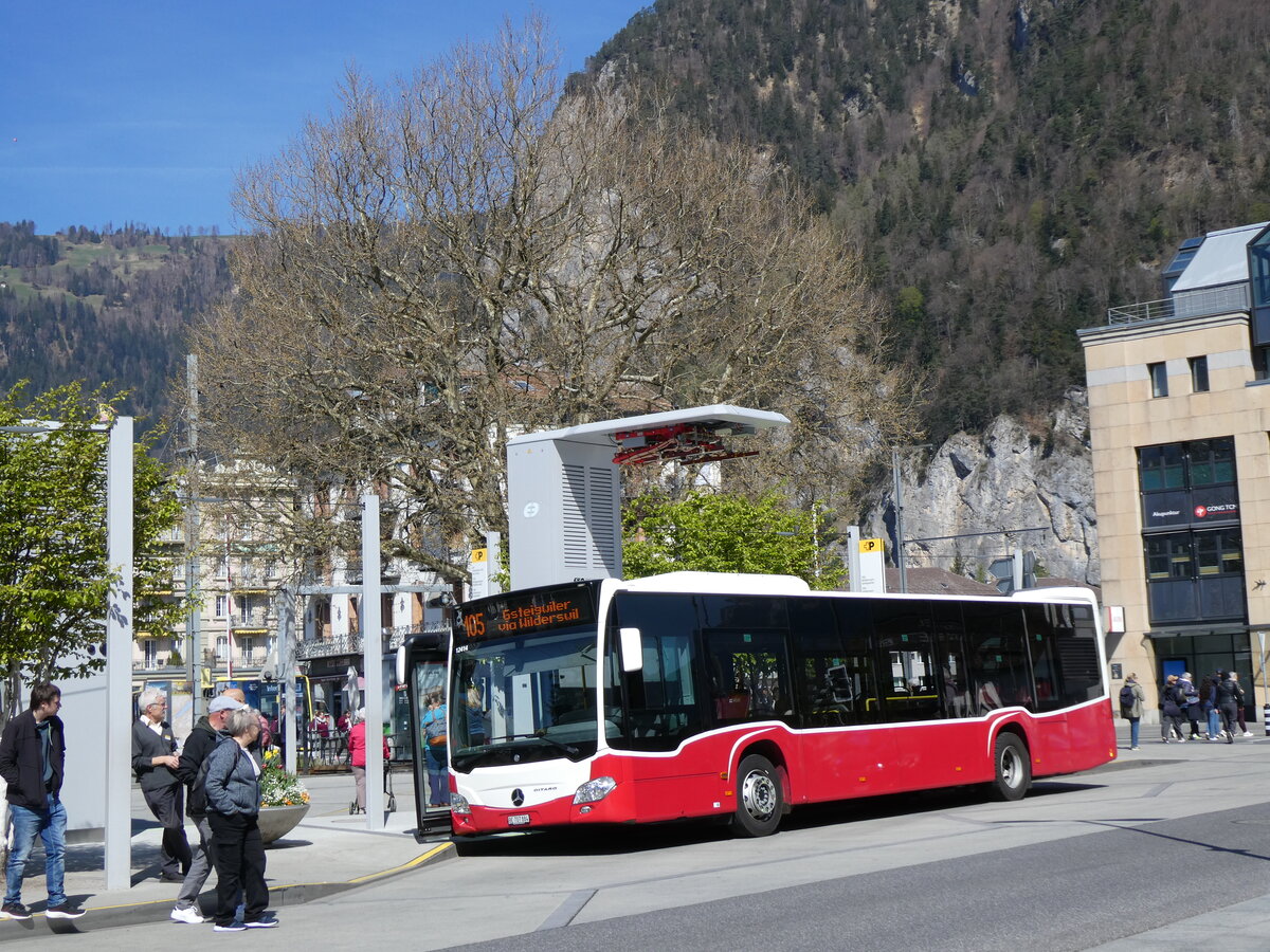 (273'800) - PostAuto Bern - BE 707'884/PID 12'414 - Mercedes (ex Wiener Linien, A-Wien Nr. 8154) am 10. April 2025 beim Bahnhof Interlaken West