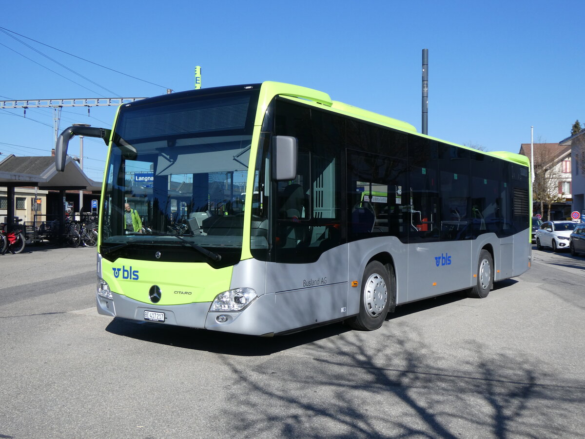 (273'819) - Busland, Burgdorf - Nr. 217/BE 417'217 - Mercedes am 11. April 2025 beim Bahnhof Langnau