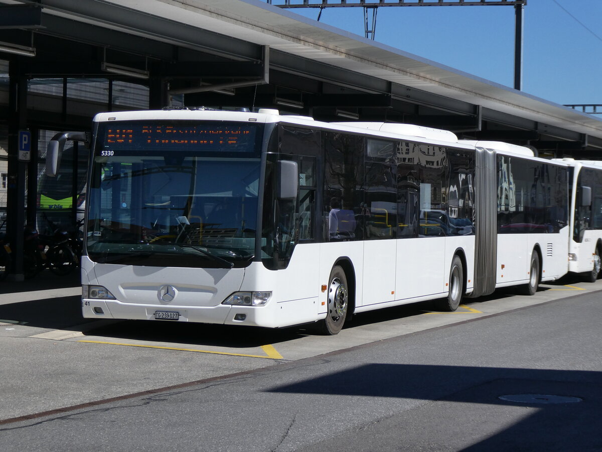 (273'831) - Eurobus, Arbon - Nr. 41/LU 239'027/PID 5330 - Mercedes (ex Nr. 14) am 11. April 2025 beim Bahnhof Sch�pfheim