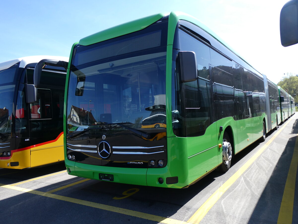(273'869) - Welti-Furrer, Bassersdorf - Nr. 16 - eMercedes am 12. April 2025 in Winterthur, Daimler Buses