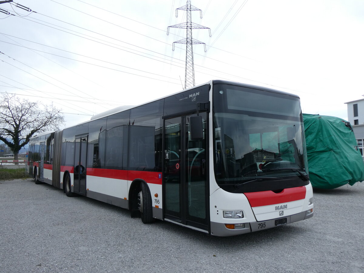 (273'898) - VBZ Z�rich - Nr. 795 - MAN (ex St. Gallerbus, St. Gallen Nr. 286) am 12. April 2025 in Kerzers, Murtenstrasse 