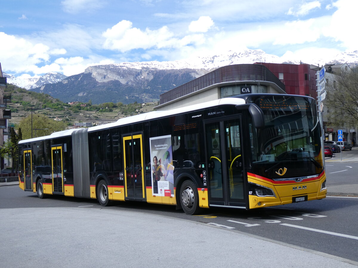 (273'991) - PostAuto Wallis - Nr. 87/VS 548'727/PID 11'890 - MAN am 14. April 2025 beim Bahnhof Sion