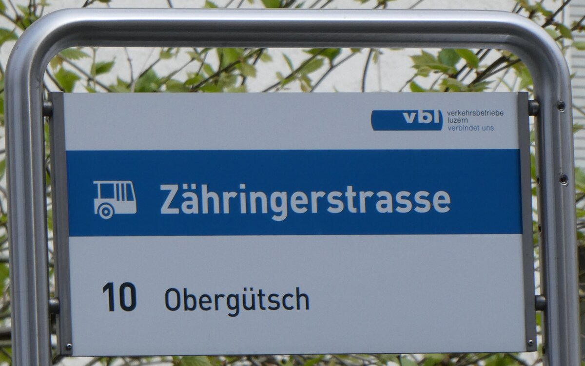 (274'015) - vbl-Haltestellenschild - Luzern, Z�hringerstrasse - am 15. April 2025