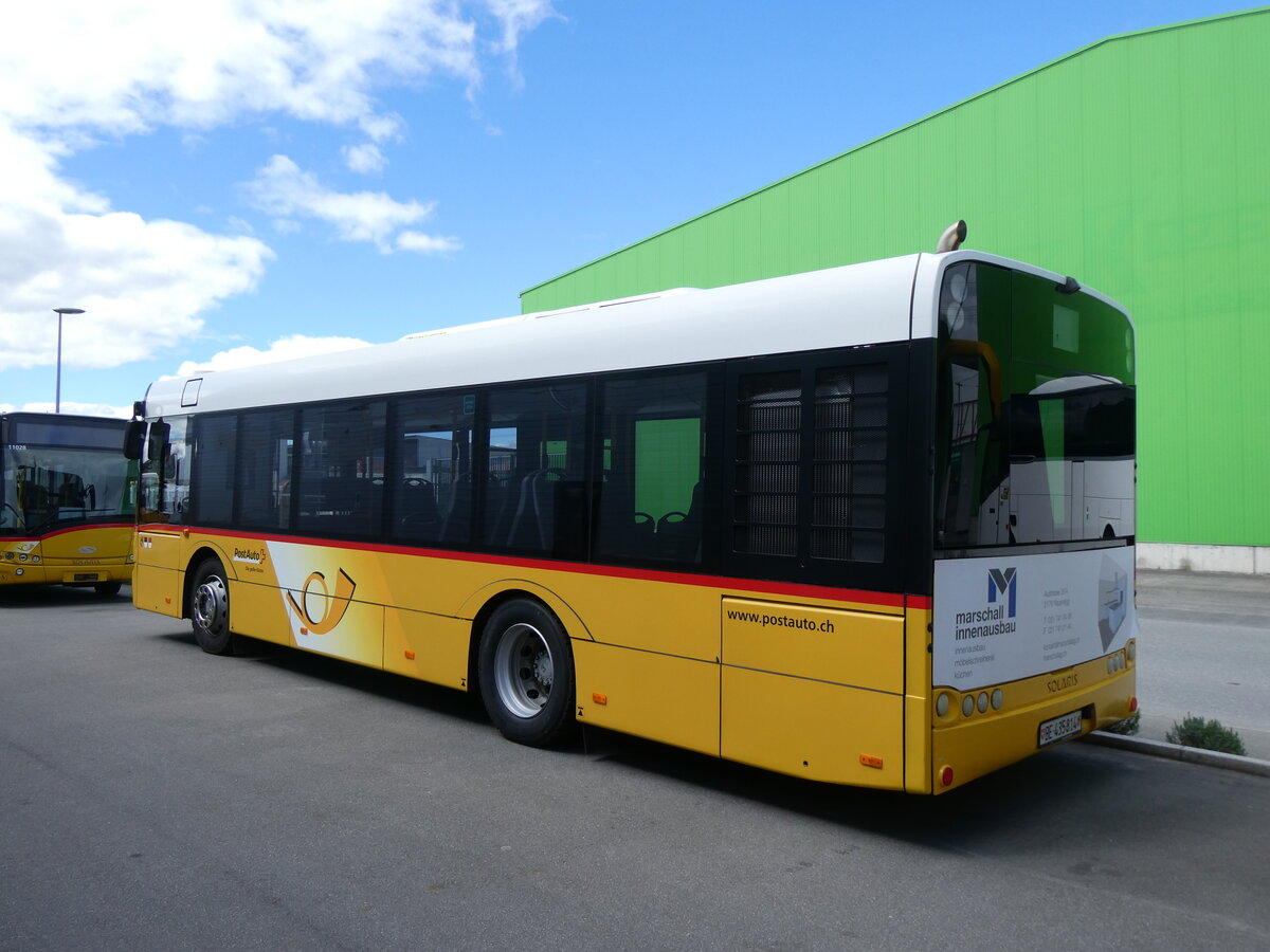 (274'051) - PostAuto Bern - Nr. 7/BE 435'814/PID 5576 - Solaris (ex Lengacher, Wichtrach Nr. 4) am 18. April 2025 in Kerzers, Interbus