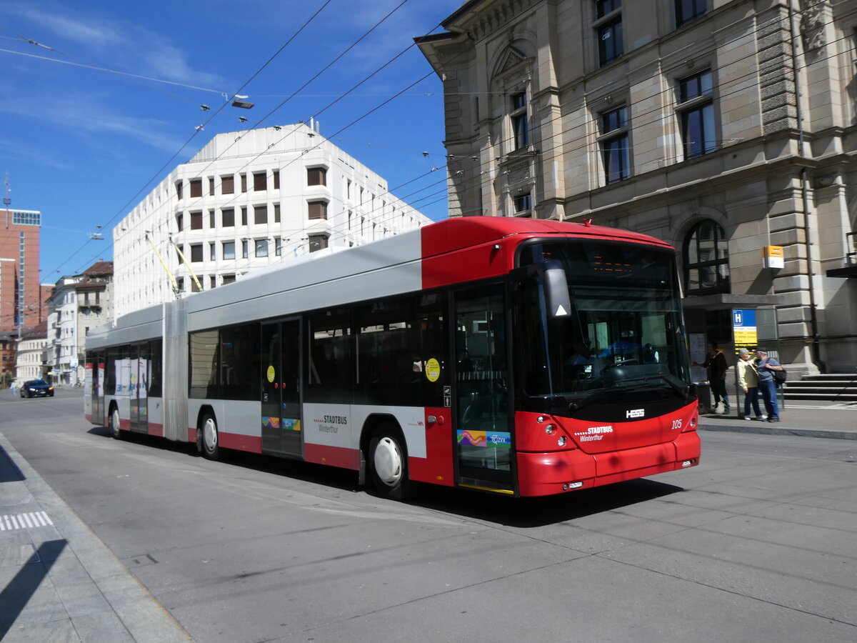 (274'081) - SW Winterthur - Nr. 105 - Hess/Hess Gelenktrolleybus am 19. April 2025 beim Hauptbahnhof Winterthur