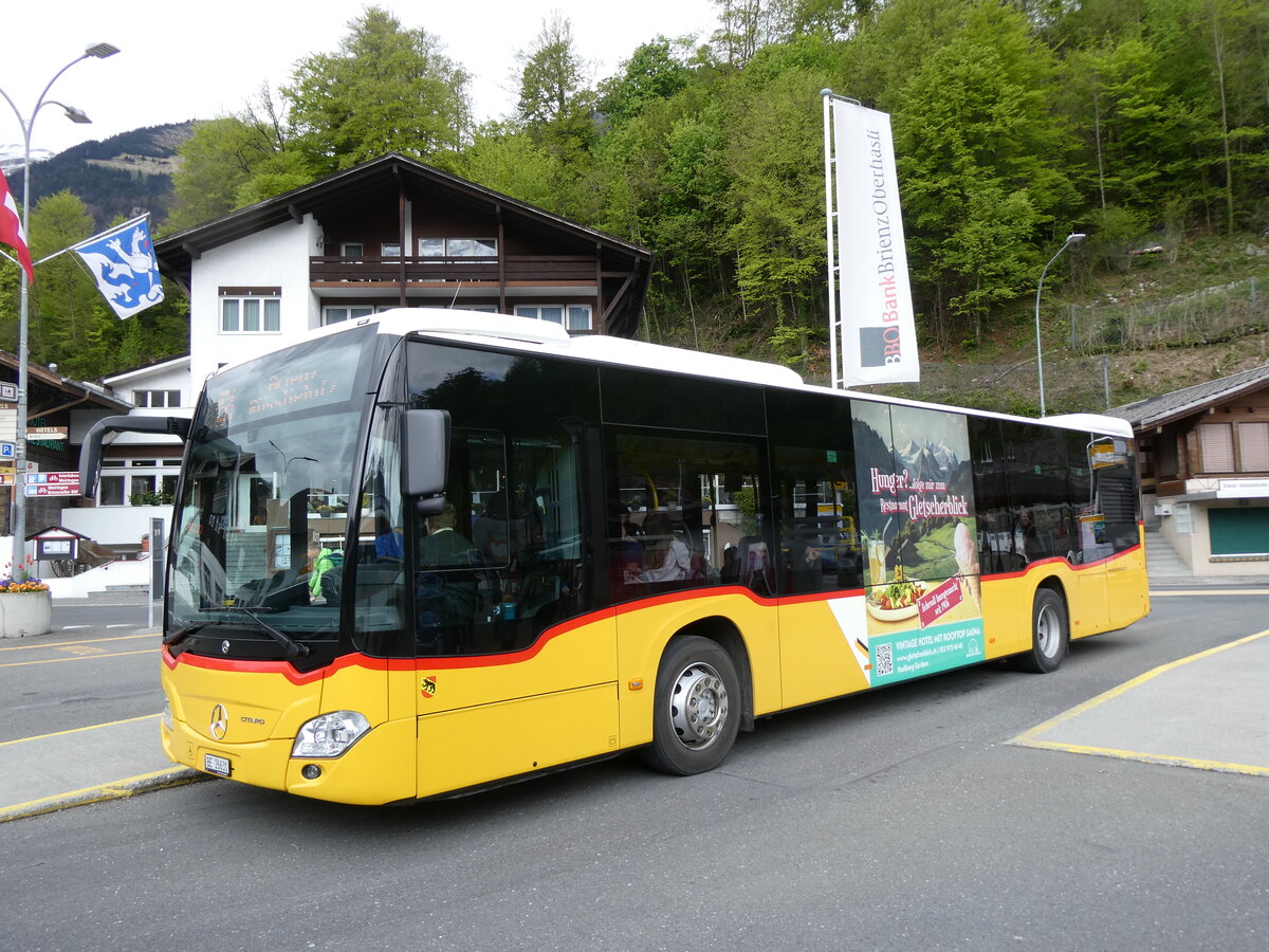 (274'182) - Fl�ck, Brienz - Nr. 6/BE 26'631/PID 11'683 - Mercedes (ex PostAuto Bern) am 24. April 2025 beim Bahnhof Brienz
