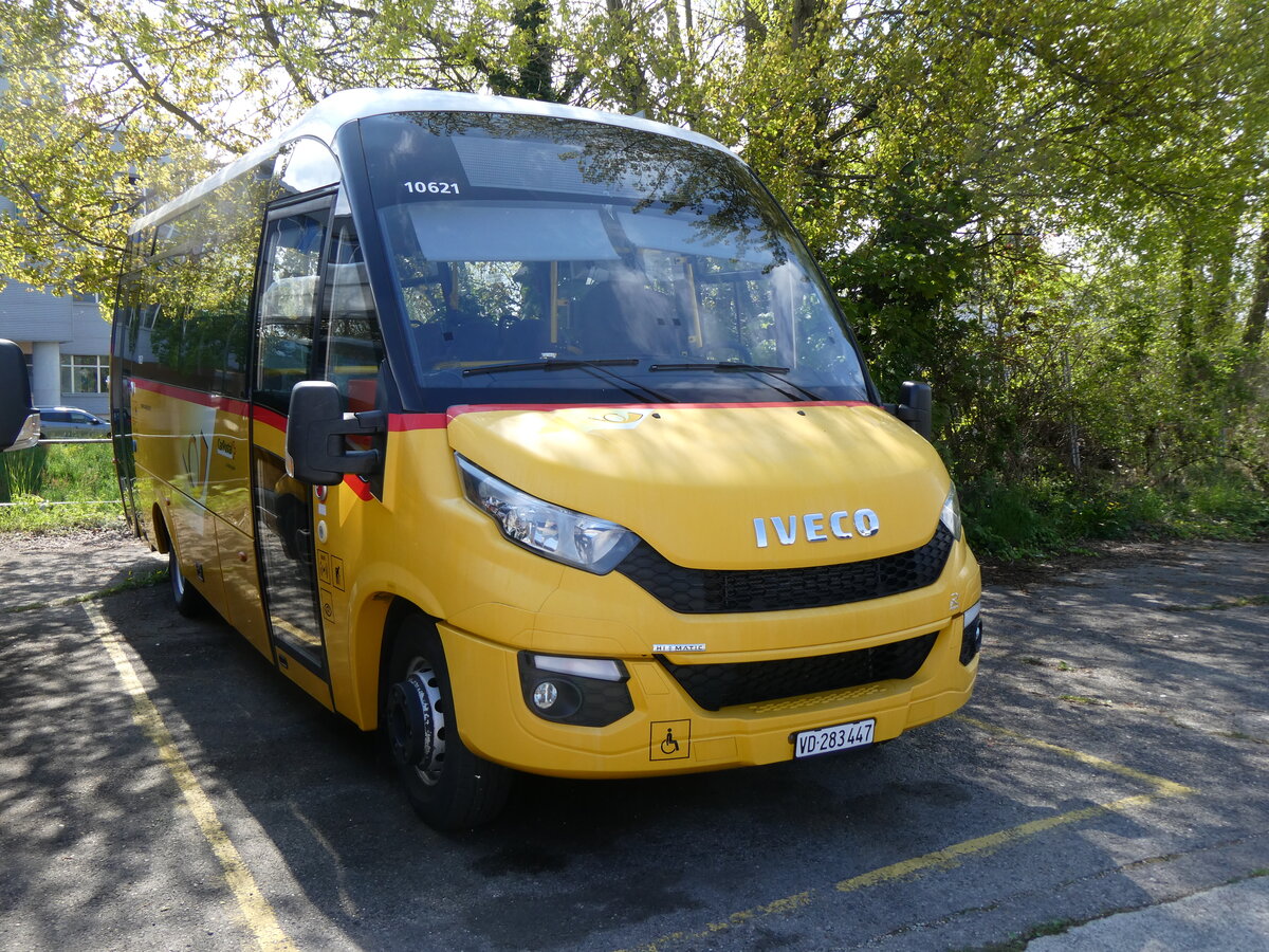 (274'219) - CarPostal Ouest - VD 283'447/PID 10'621 - Iveco/Rosero (ex NE 50'199; ex VD 467'583) am 26. April 2025 in Yverdon, Garage