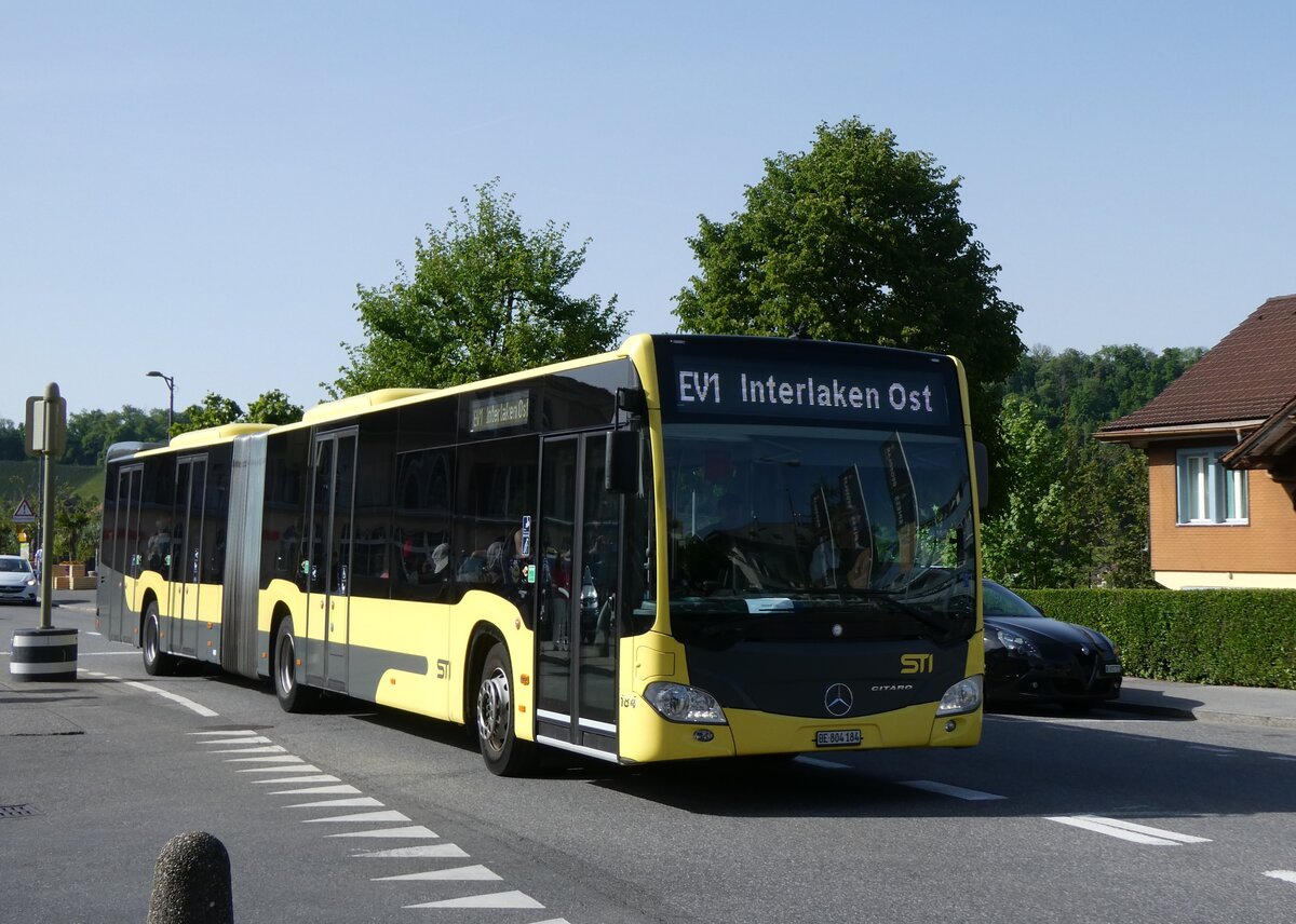 (274'498) - STI Thun - Nr. 184/BE 804'184 - Mercedes am 2. Mai 2025 beim Bahnhof Spiez