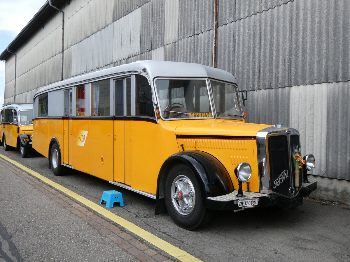 (274'530) - Badertscher, Winterthur - ZH 32'016 U - FBW/T�scher (ex P 24'574; ex P 1394) am 3. Mai 2025 in Attikon, Wegm�ller